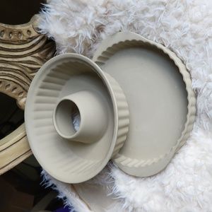 Vintage Pottery Pie plate & Cake Pan 9” Diameter.